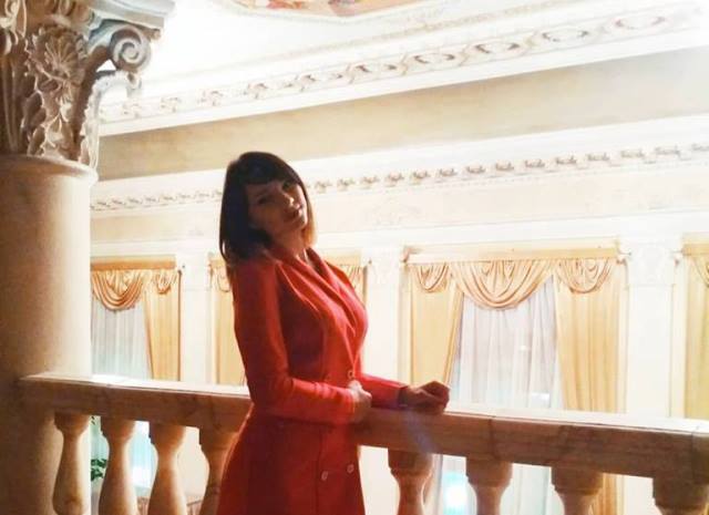 В театрі перед виставою В театрі перед виставою